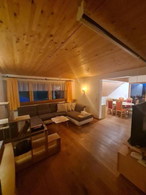 Grosszuegige Ferienwohnung Am Skigebiet Boedele Mit Rheintalblick دورنبيرن المظهر الخارجي الصورة